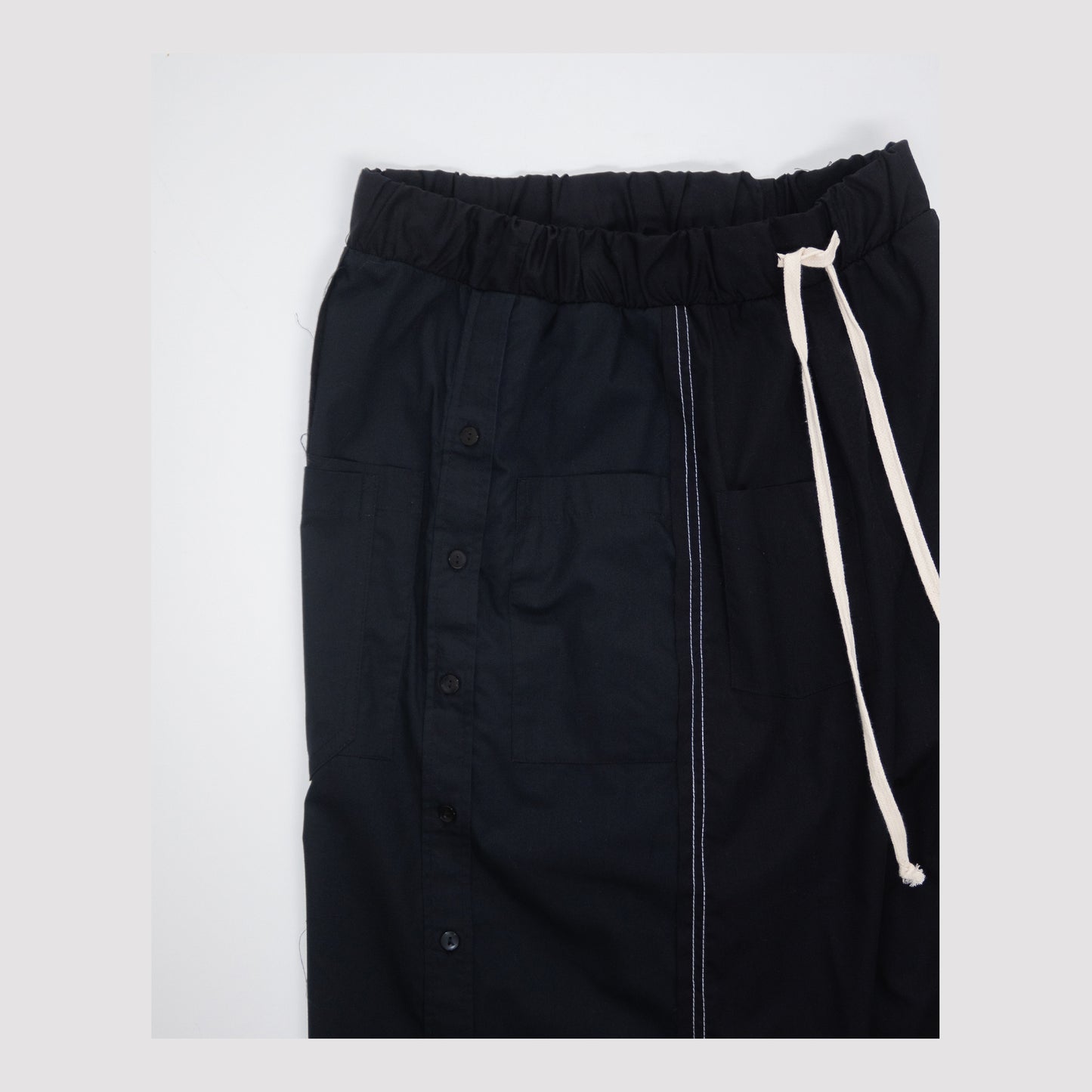 RECONSTRUCTED 1/1 PANELED SHIRT SHORTS 25B2-BLK